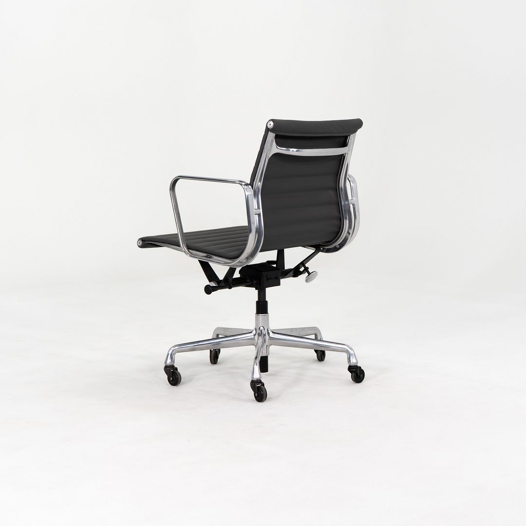 Aluminum Group Management Desk Chair, Model EA335