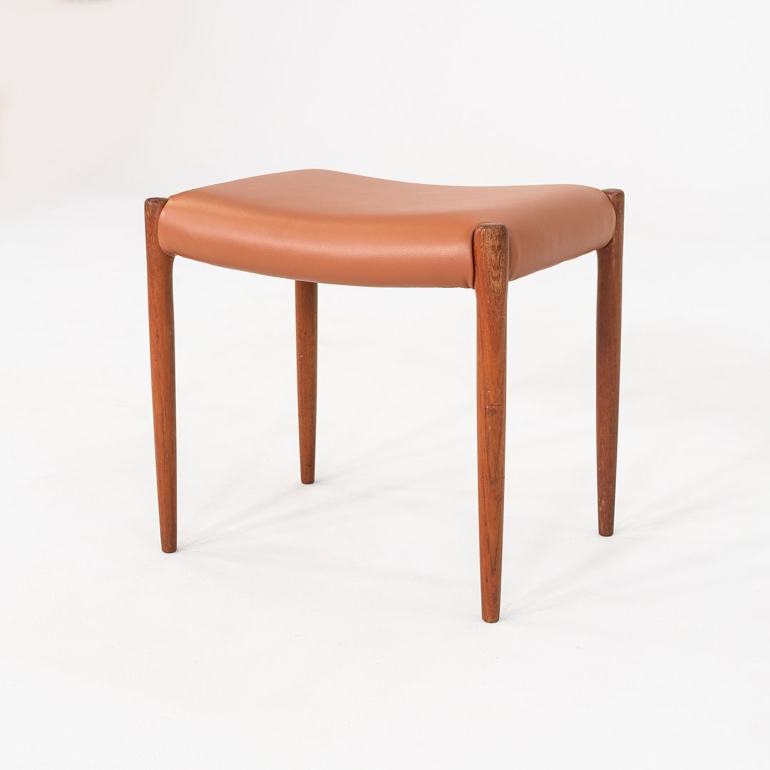 Moller 80A Stool