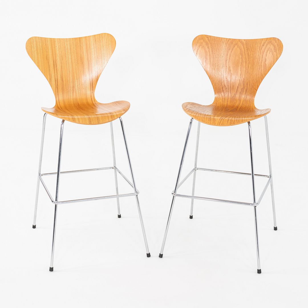 Series 7 Bar Stool, Model 3197