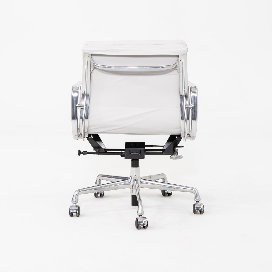 Soft Pad Management Desk Chair, EA435