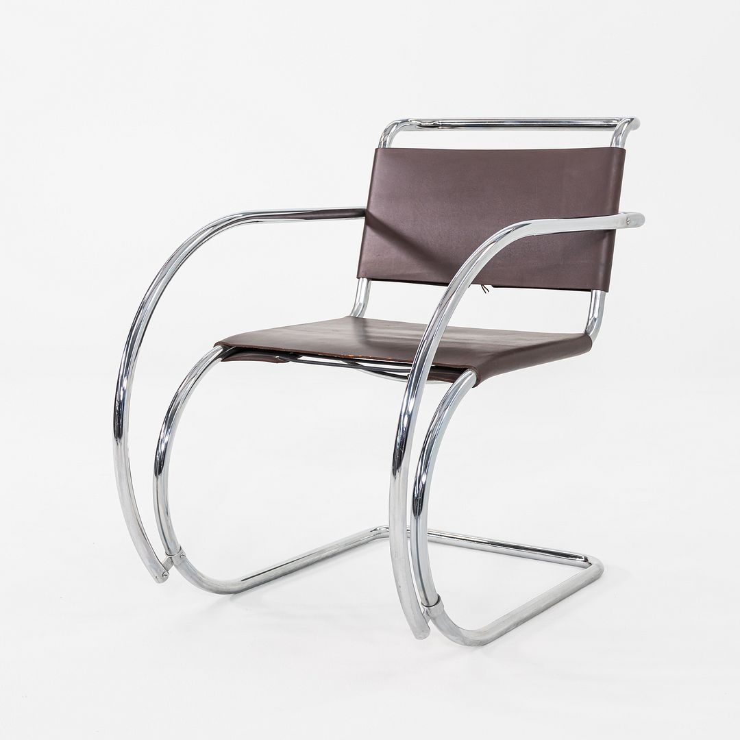 MR20 Armchair