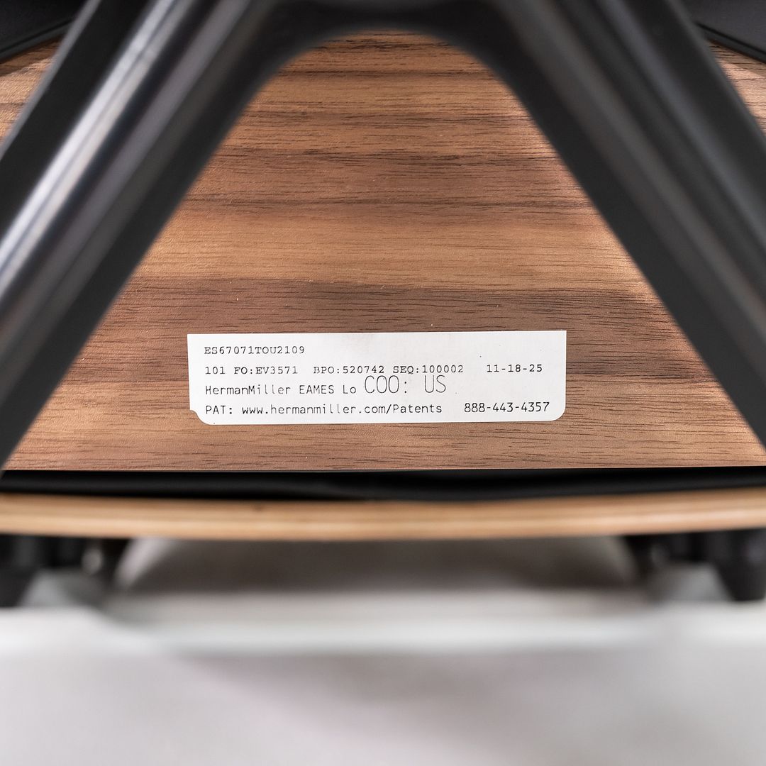 Tall Eames Lounge Chair and Ottoman, Model 670 and 671