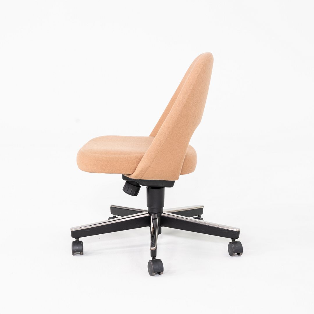 Saarinen Executive Armless Desk Chair