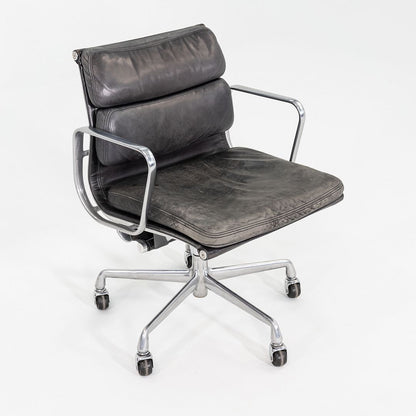 Soft Pad Management Chair, EA435
