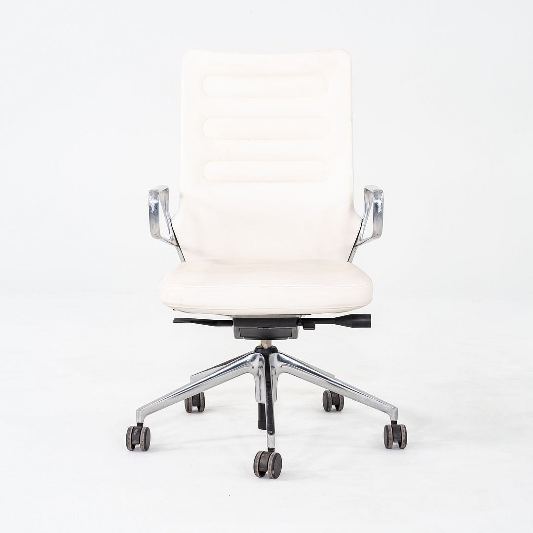 AC 5 Desk Chair