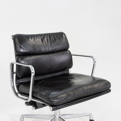 Soft Pad Management Chair, EA435