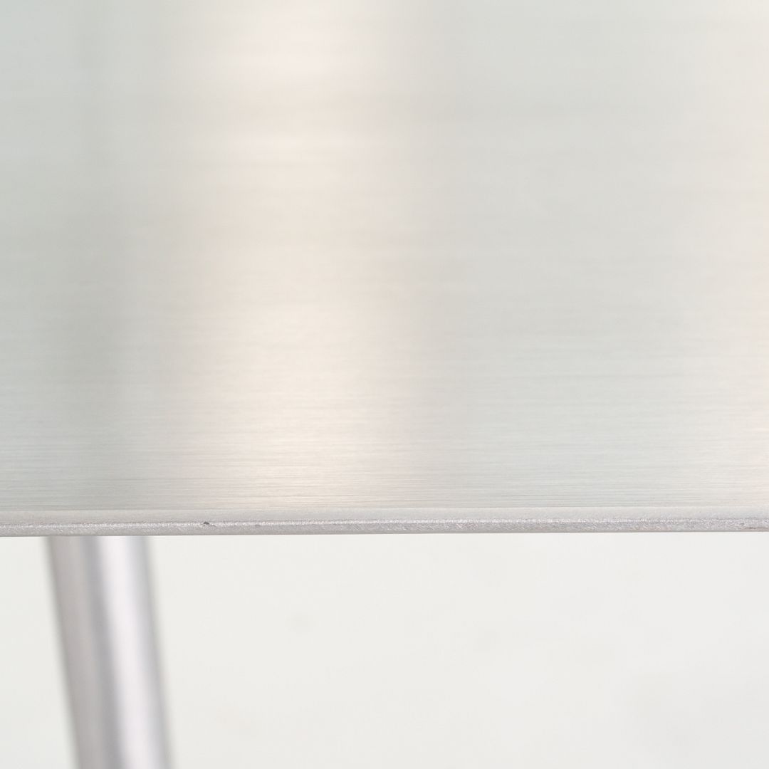 20-06 Cafe / Dining Table