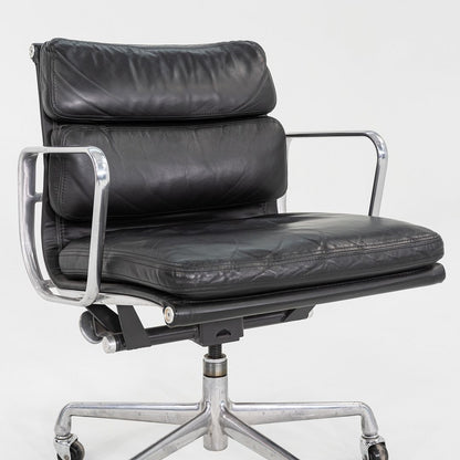 Soft Pad Management Chair, EA435