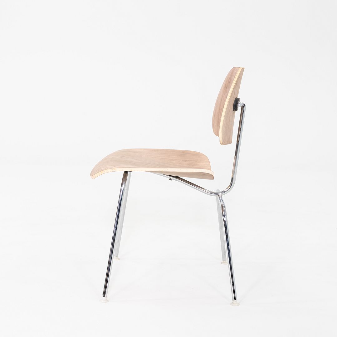 DCM Chair
