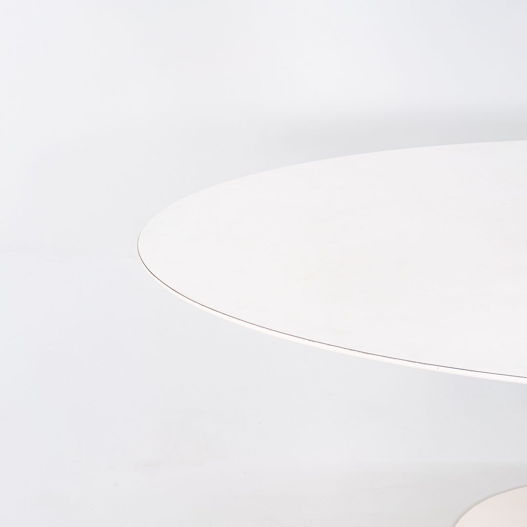Tulip Dining Table