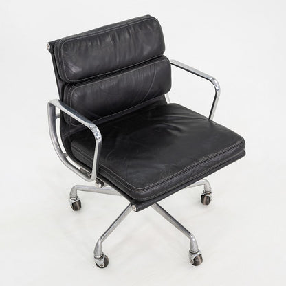 Soft Pad Management Chair, EA435