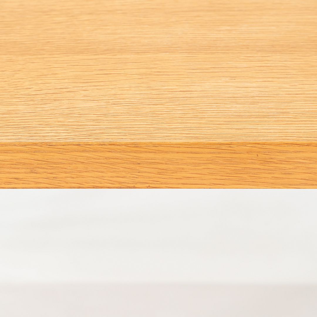 EM Dining Table
