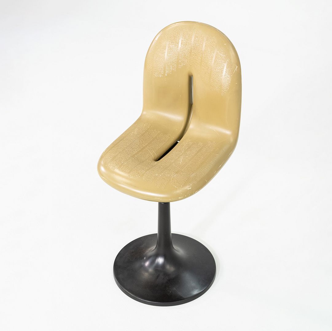 Hadi' Desk and Chair