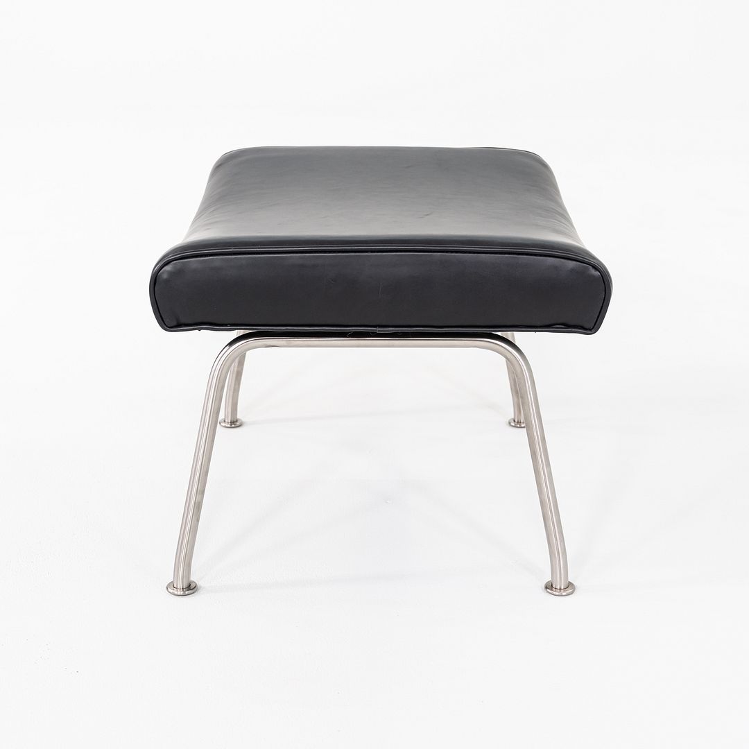 CH446 Footstool