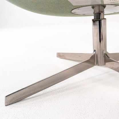 Vika Lounge Chair