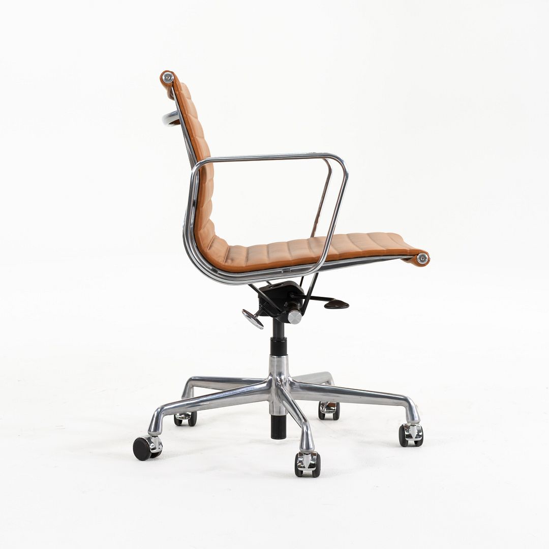 Eames Aluminum Group Management Desk Chair, Model EA335
