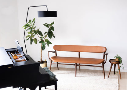 Fjoon Settee