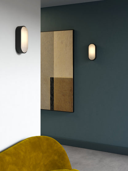 Montreal Oval Wall Lamp — Outdoor