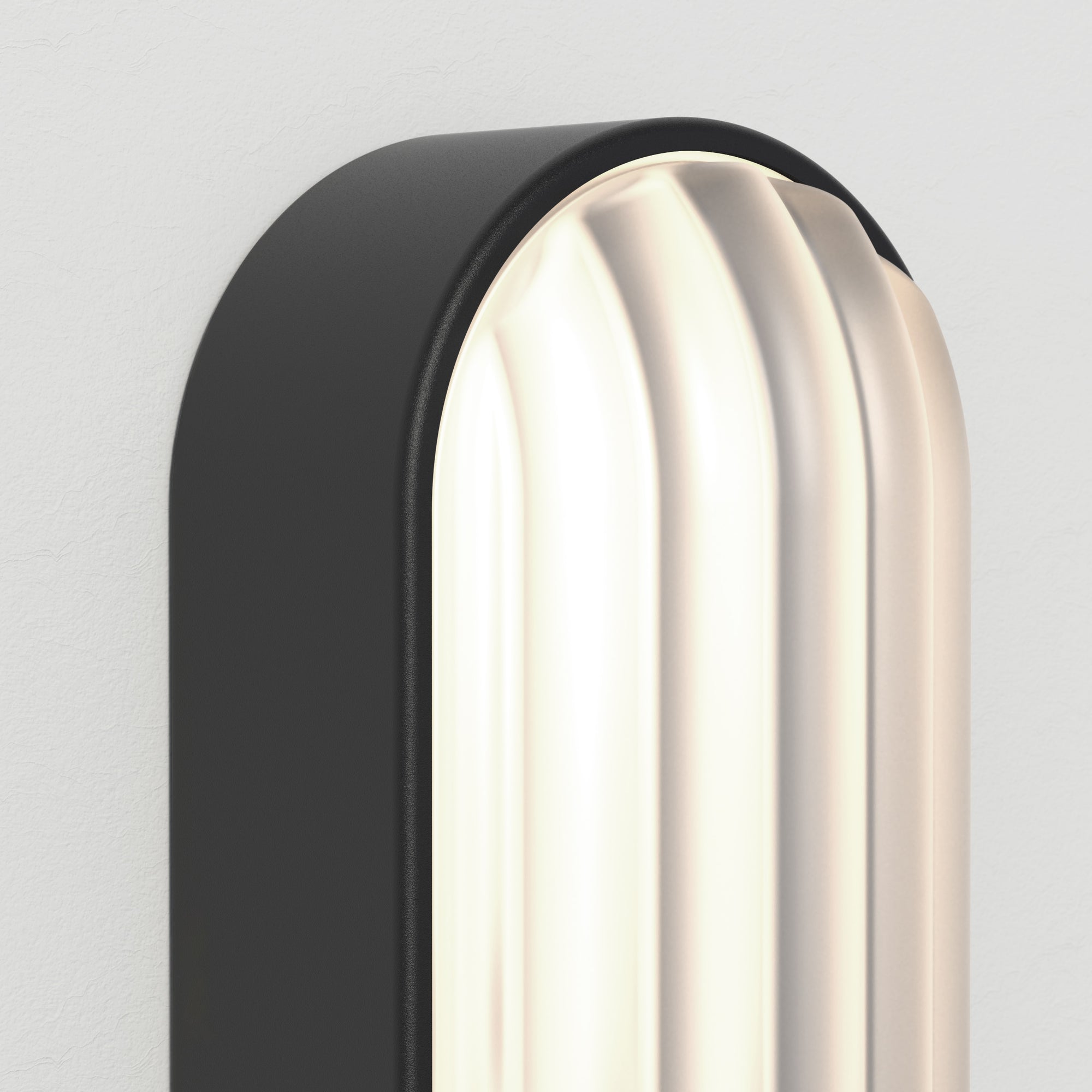 Montreal Oval Wall Lamp — Outdoor