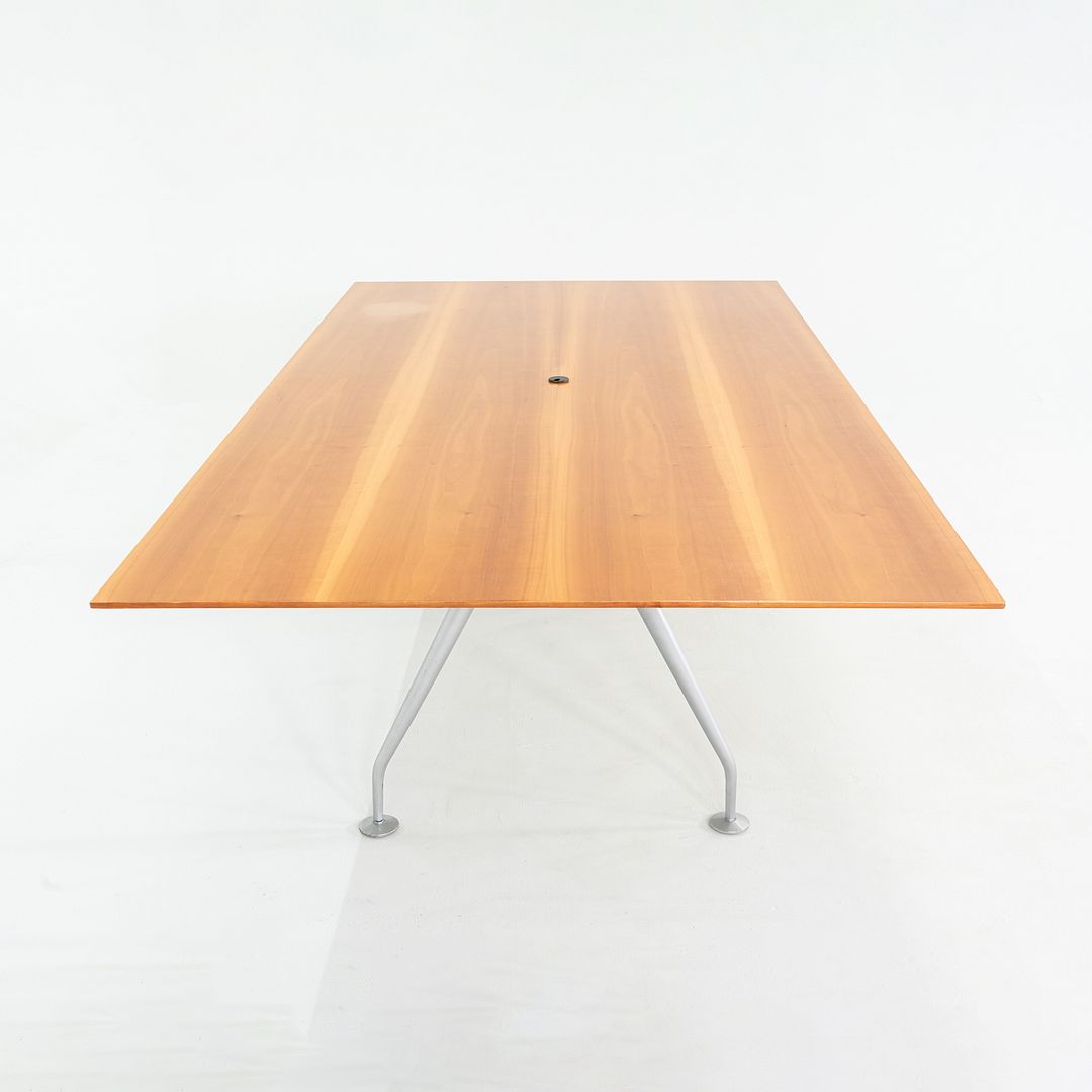 Vox Conference Table