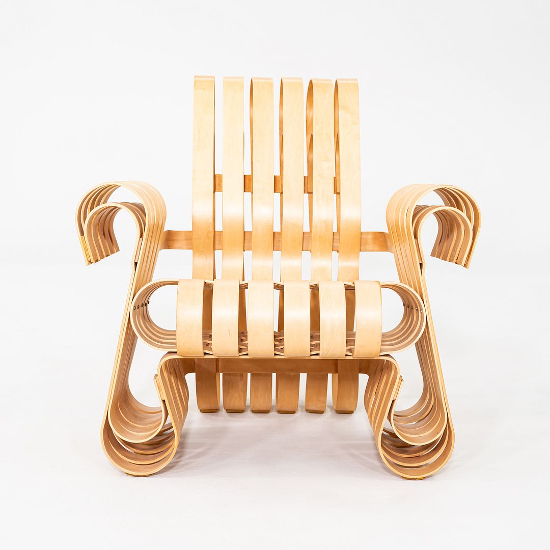 Power Play Lounge Chair