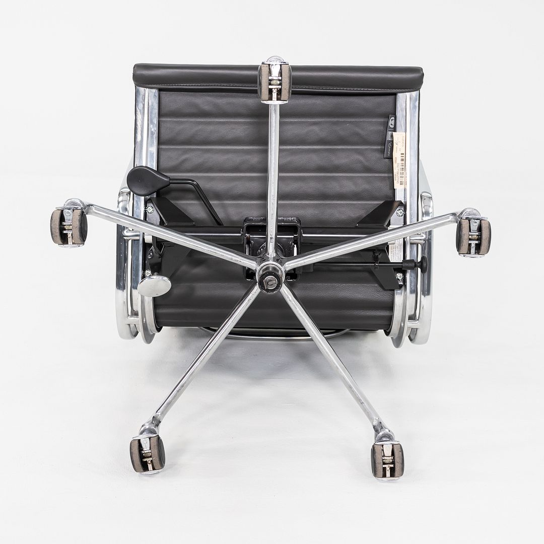 Aluminum Group Management Desk Chair, Model EA335