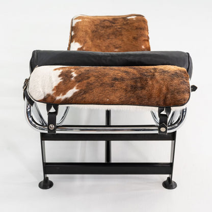LC4 Chaise Lounge Chair