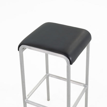 20-06 Bar Stool