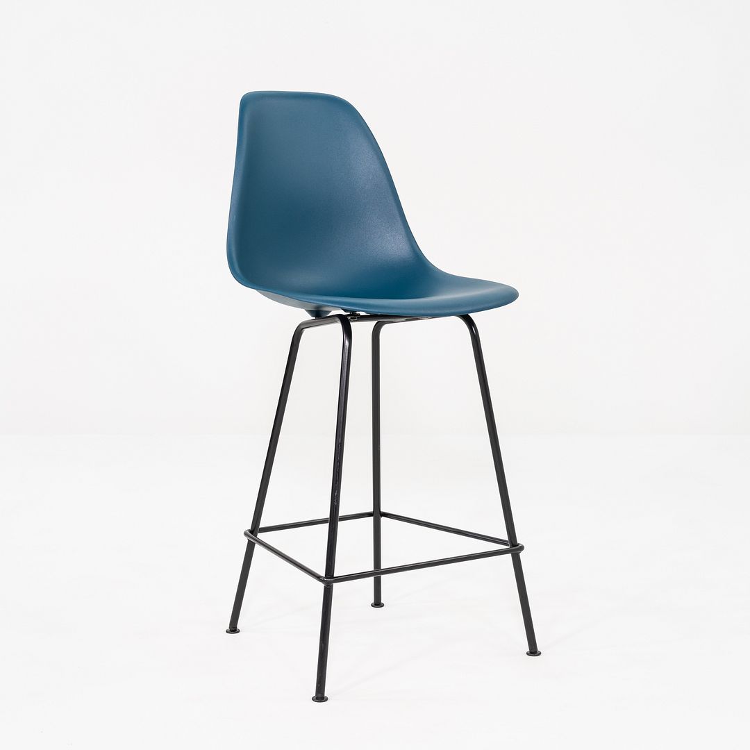 Shell Counter Stool