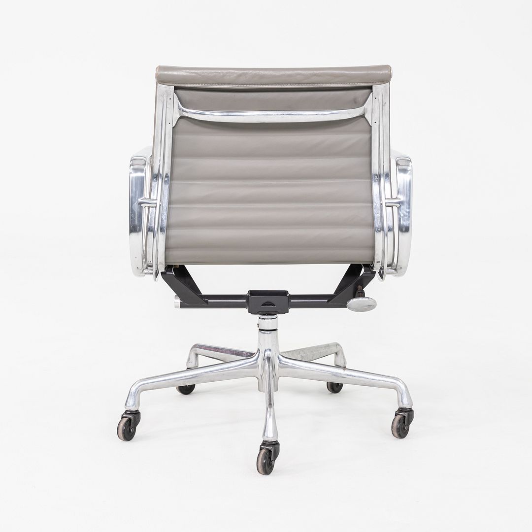 Aluminum Group Management Desk Chair, Model EA335