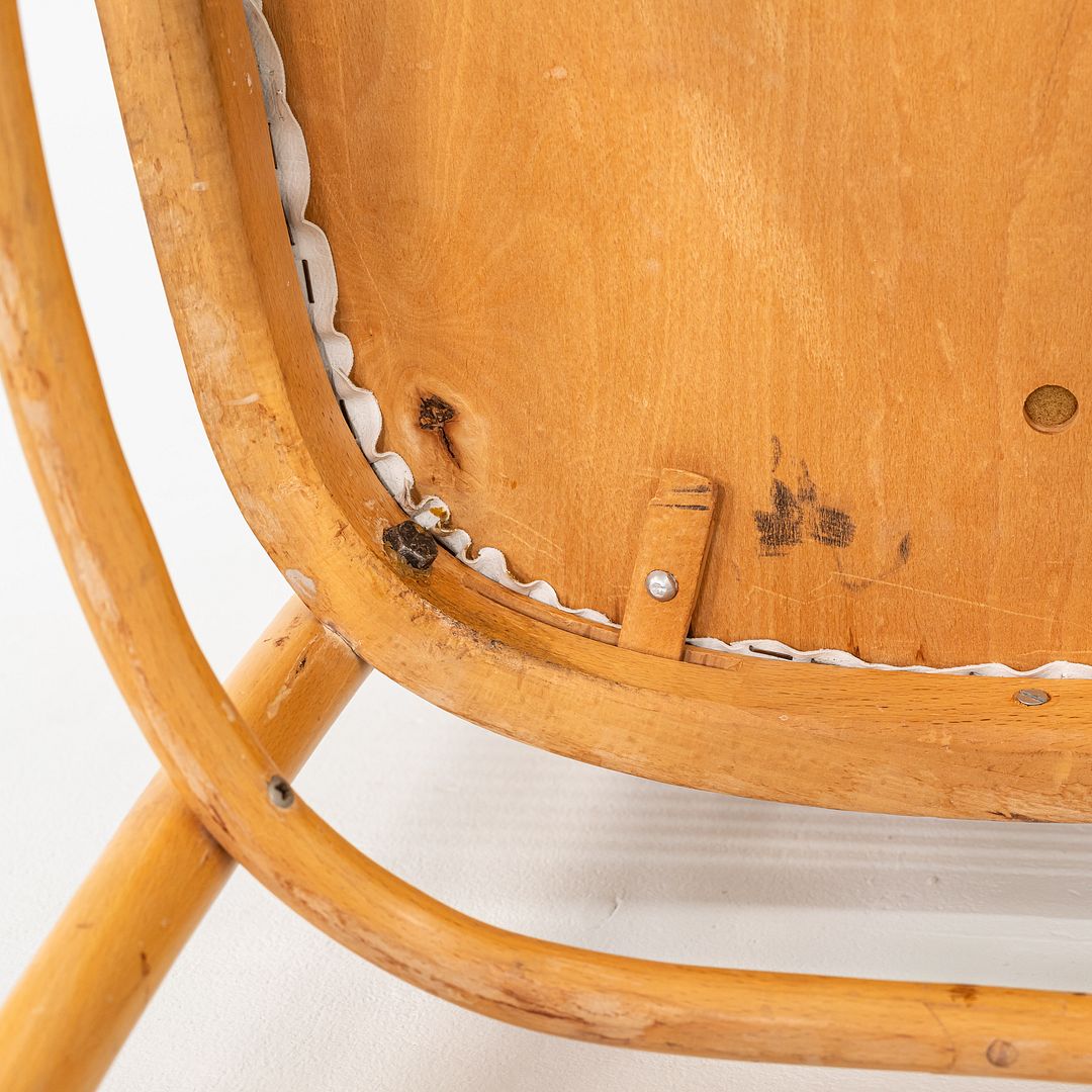 Model 811 Chair