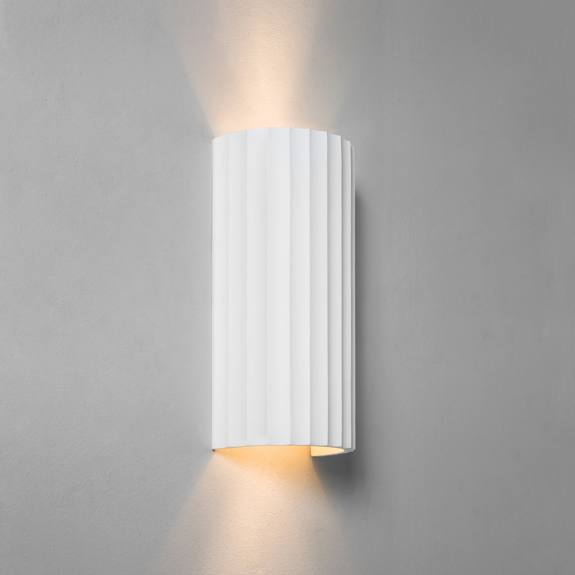 Kymi 300 Wall Lamp