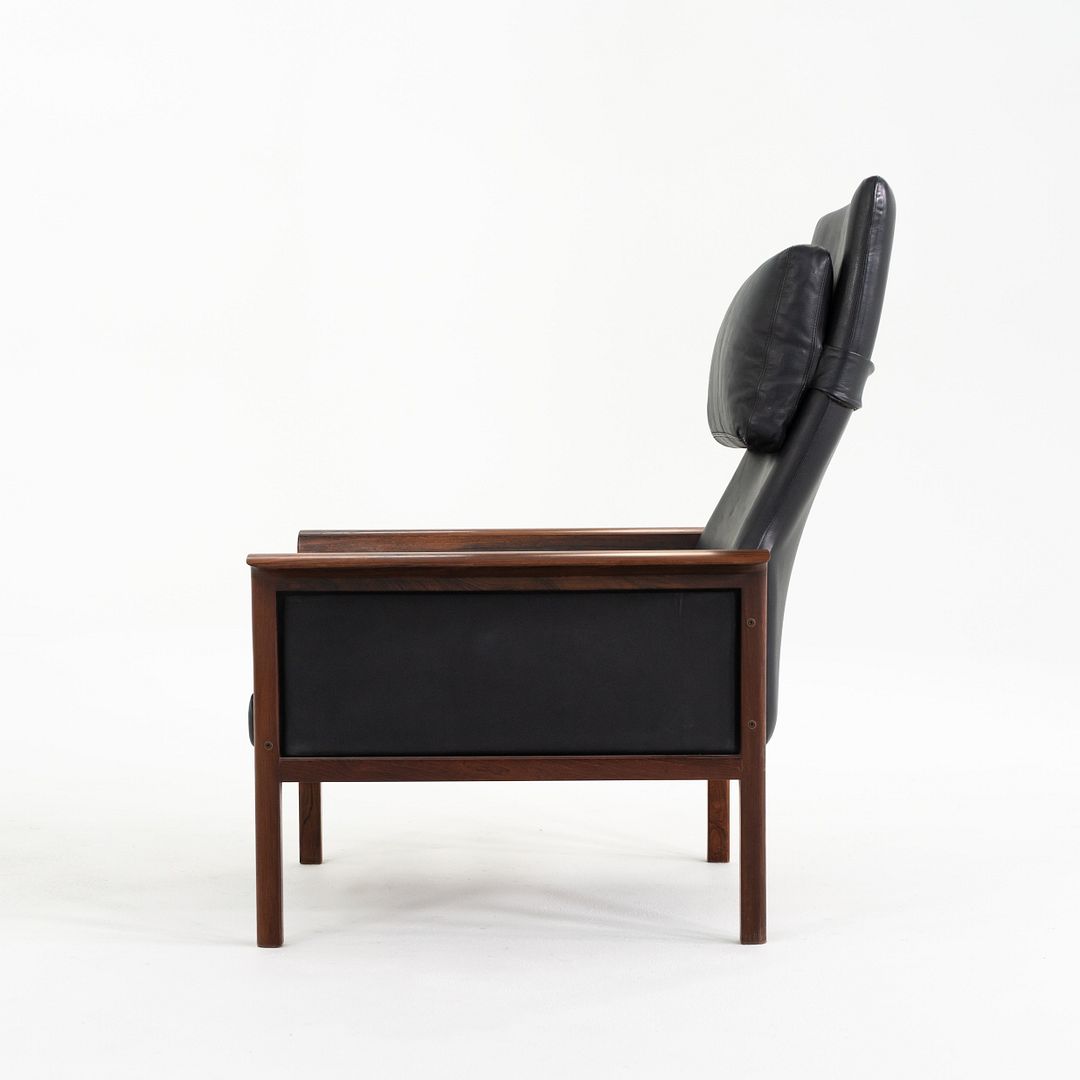 Model 924 Lounge Chair