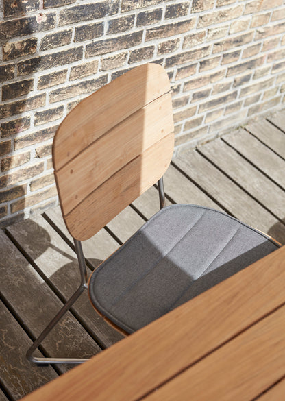 Lilium Chair