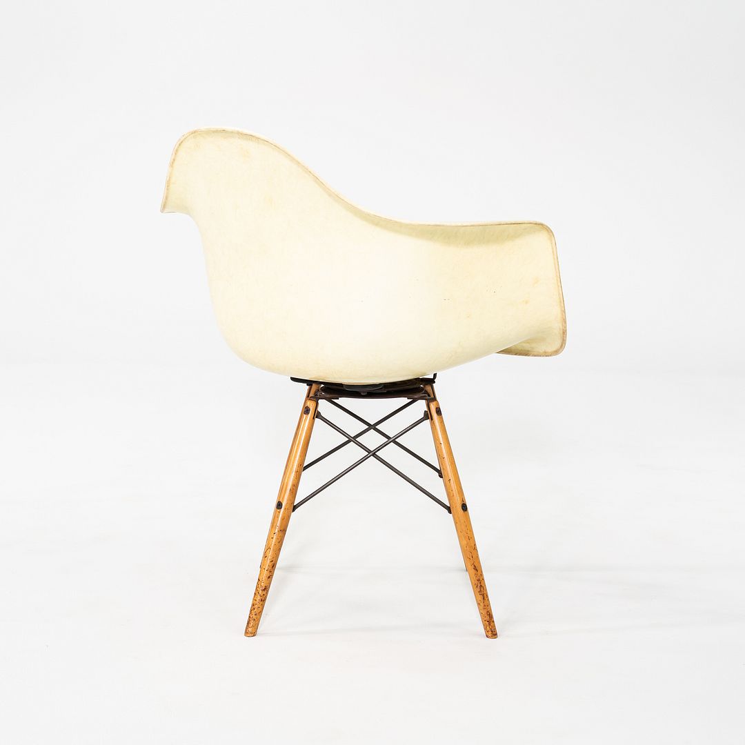 PAW Chair
