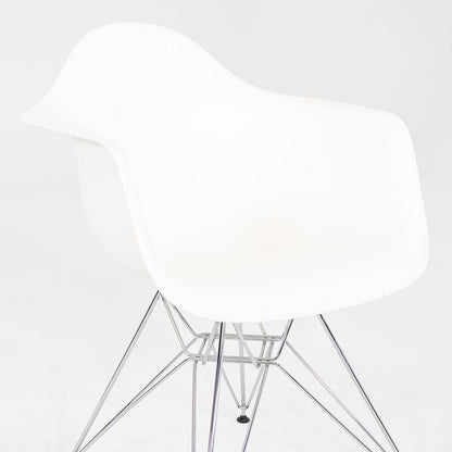DAR Armchair