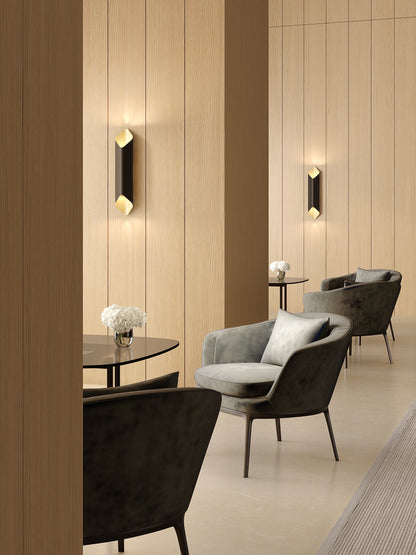 Ako Wall Lamp