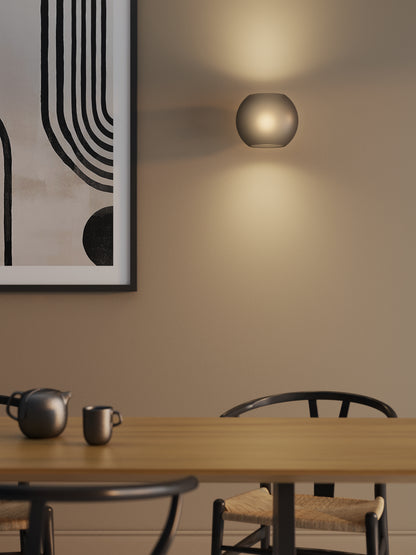 Luna Wall Lamp