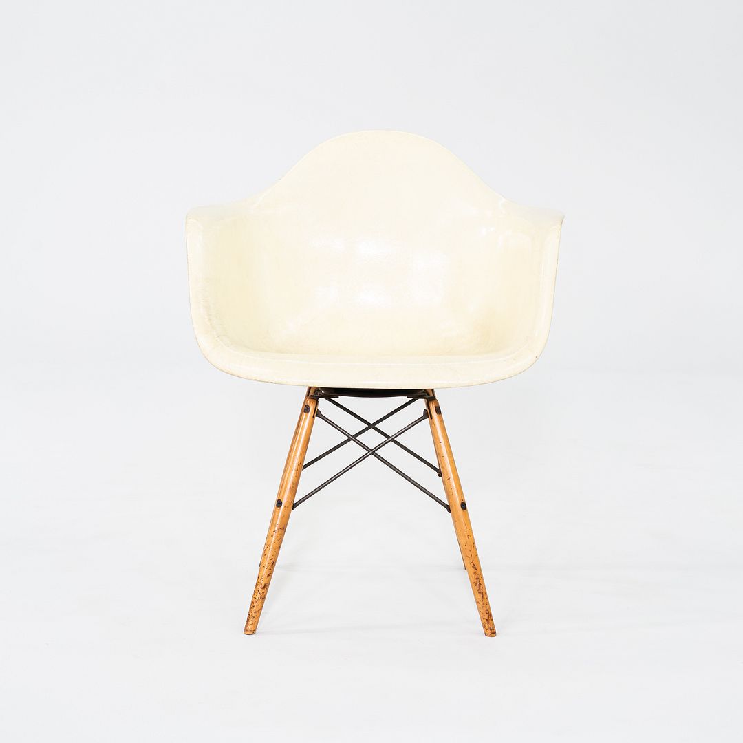 PAW Chair