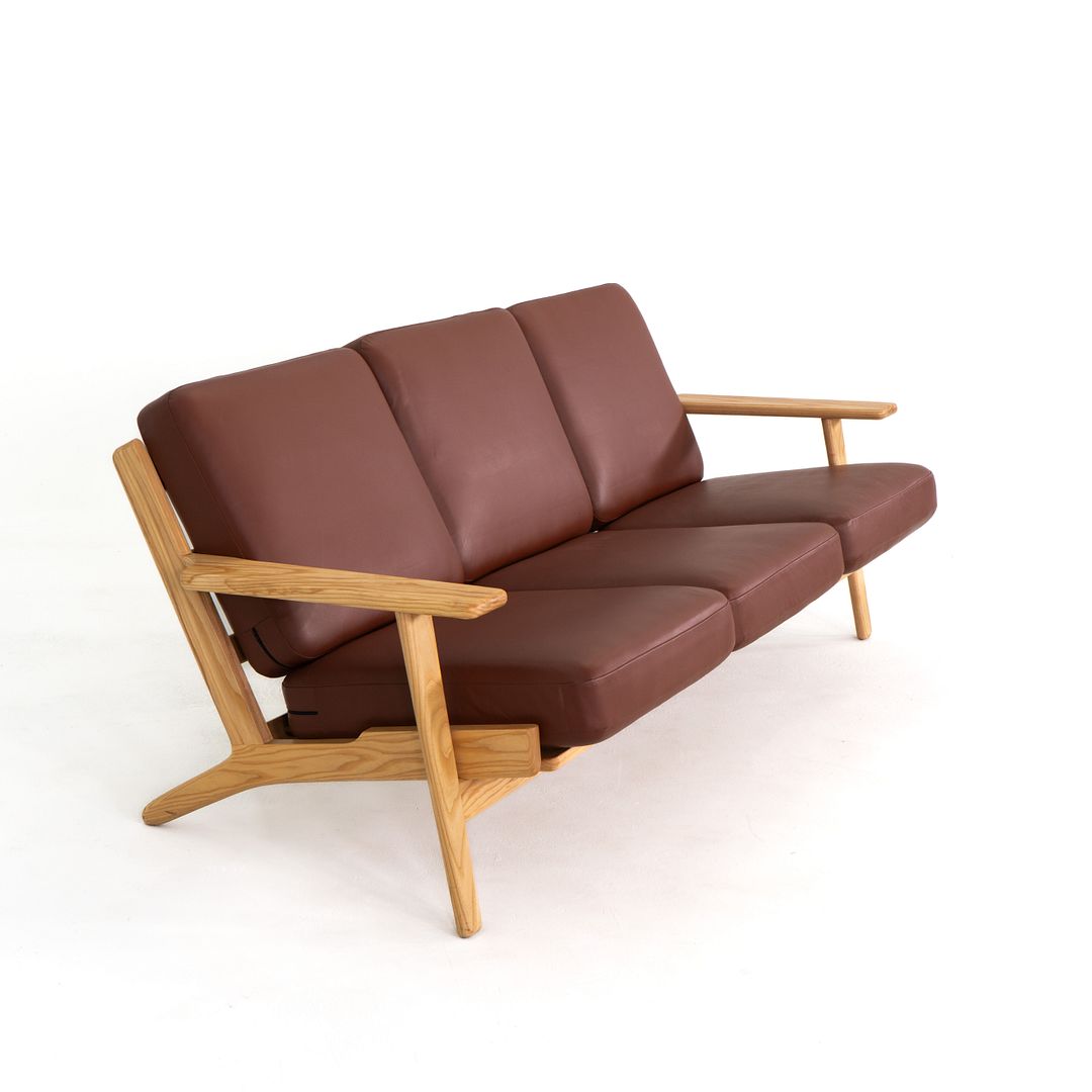 Getama GE-290 Three Seat Sofa