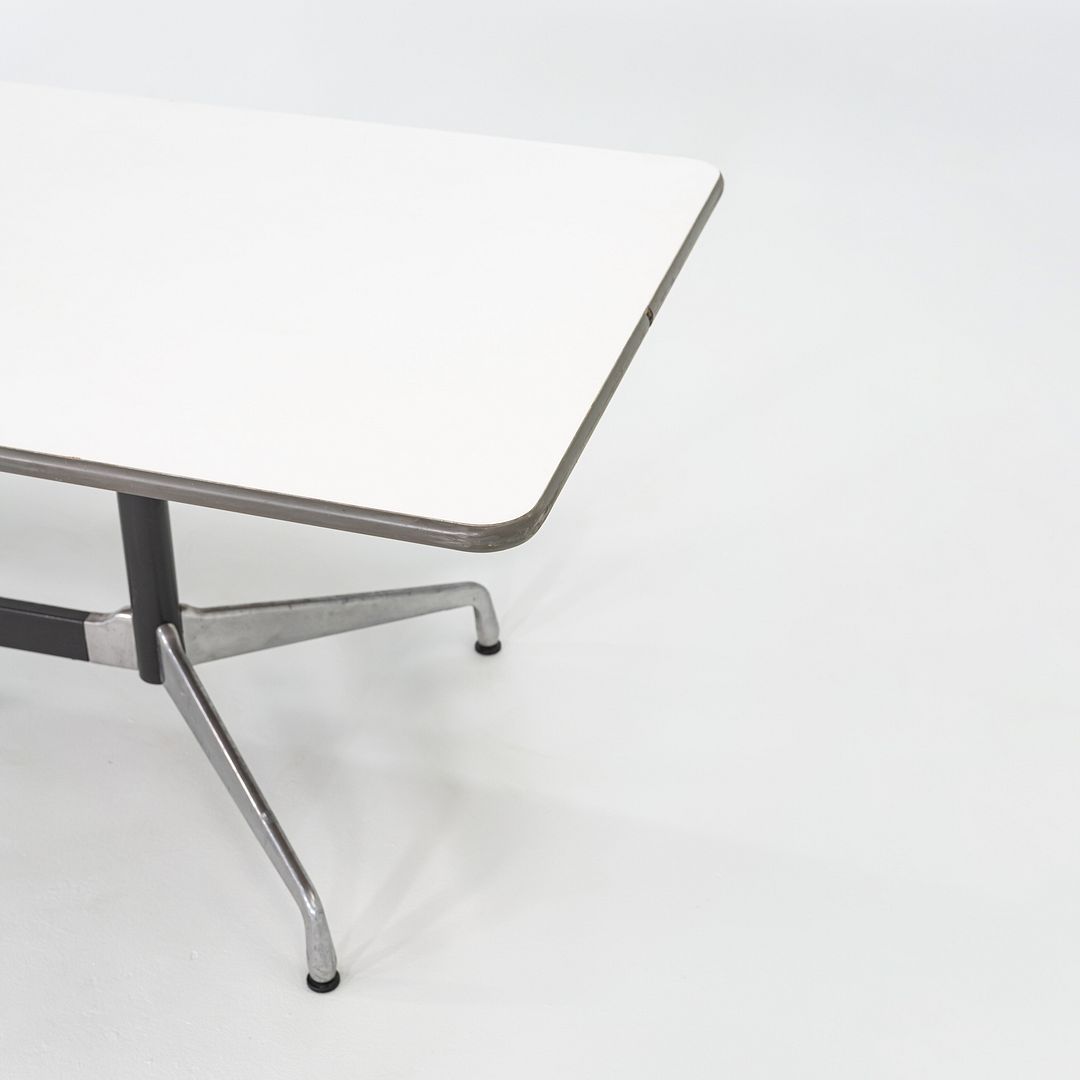 Segmented Conference Table, Model ET143