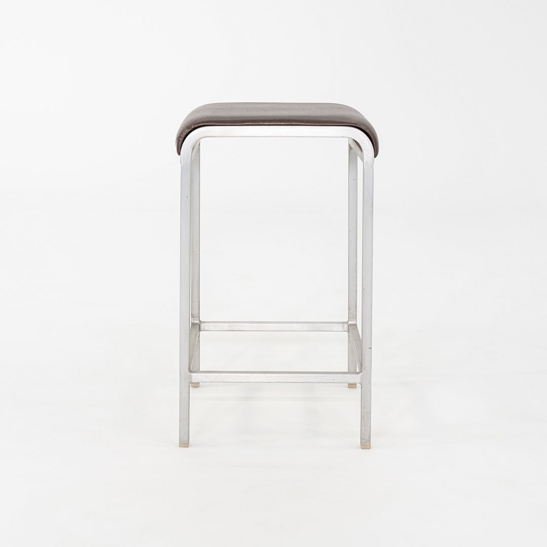 20-06 Stool