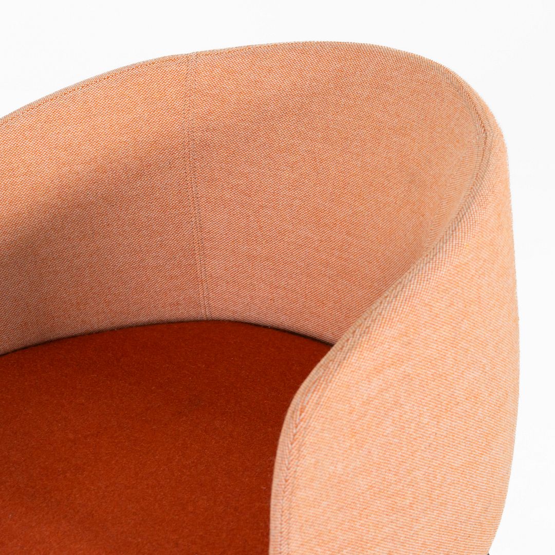 Nest Bar Stool