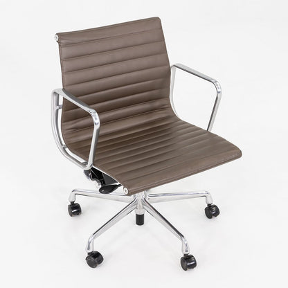Aluminum Group Management Desk Chair, Model EA335