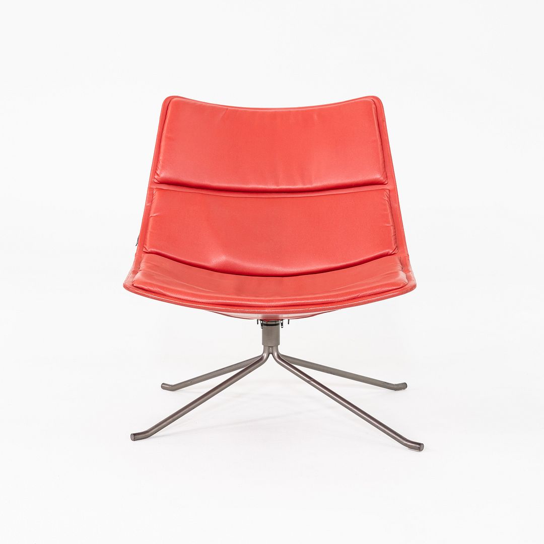 Yuki Swivel Lounge Chairs