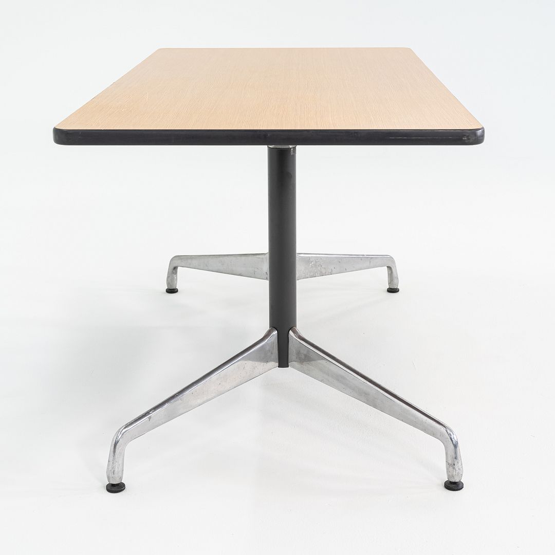 Segmented Conference Table, Model ET187