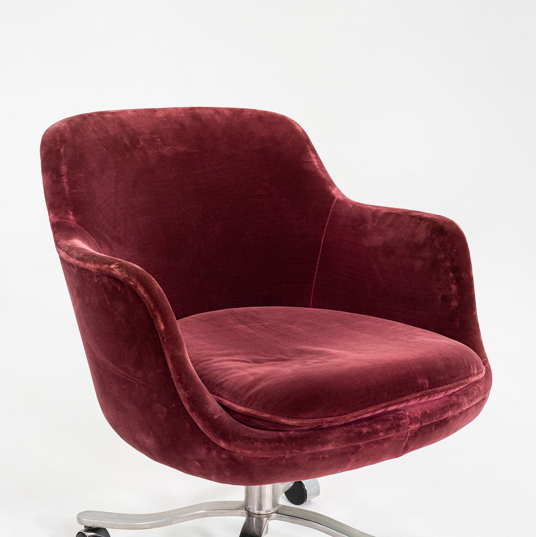 CH 6 Bucket Desk Chair