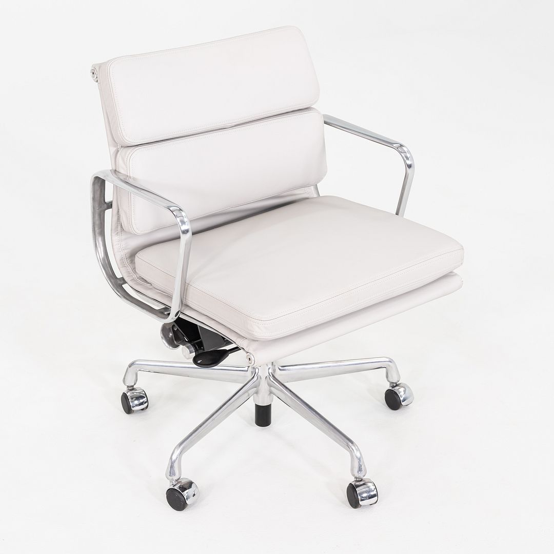 Soft Pad Management Desk Chair, EA435