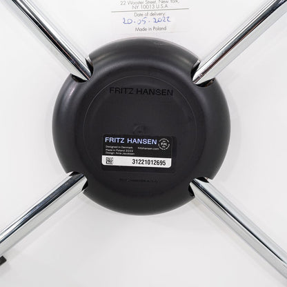 Series 7 Chair, Model 3107