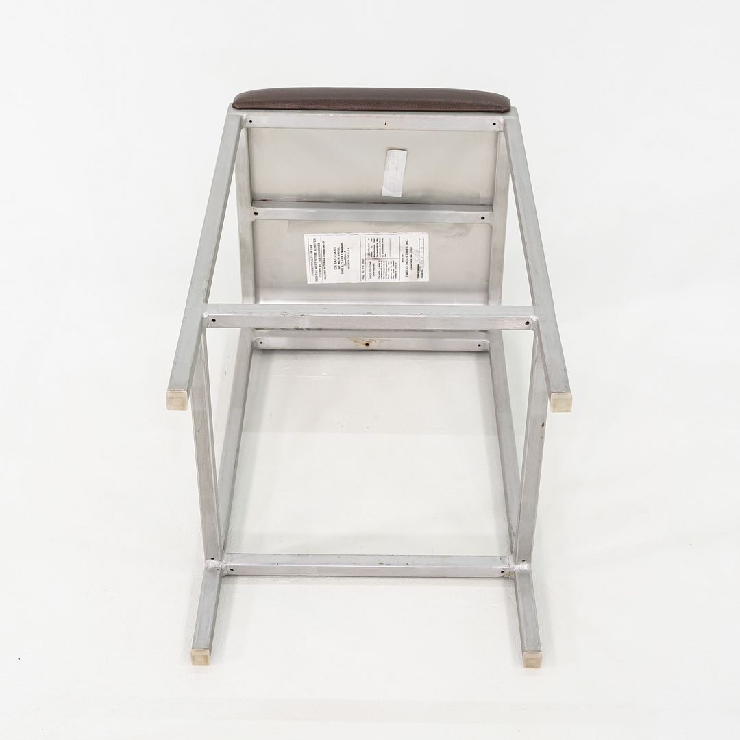 20-06 Stool